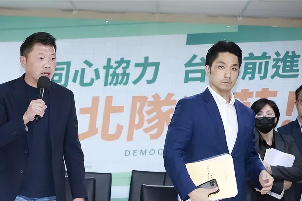 蒋万安拜会民进党团遭羞辱，谦谦君子形象坍塌一地！

今天，台北市长蒋万安前往台北