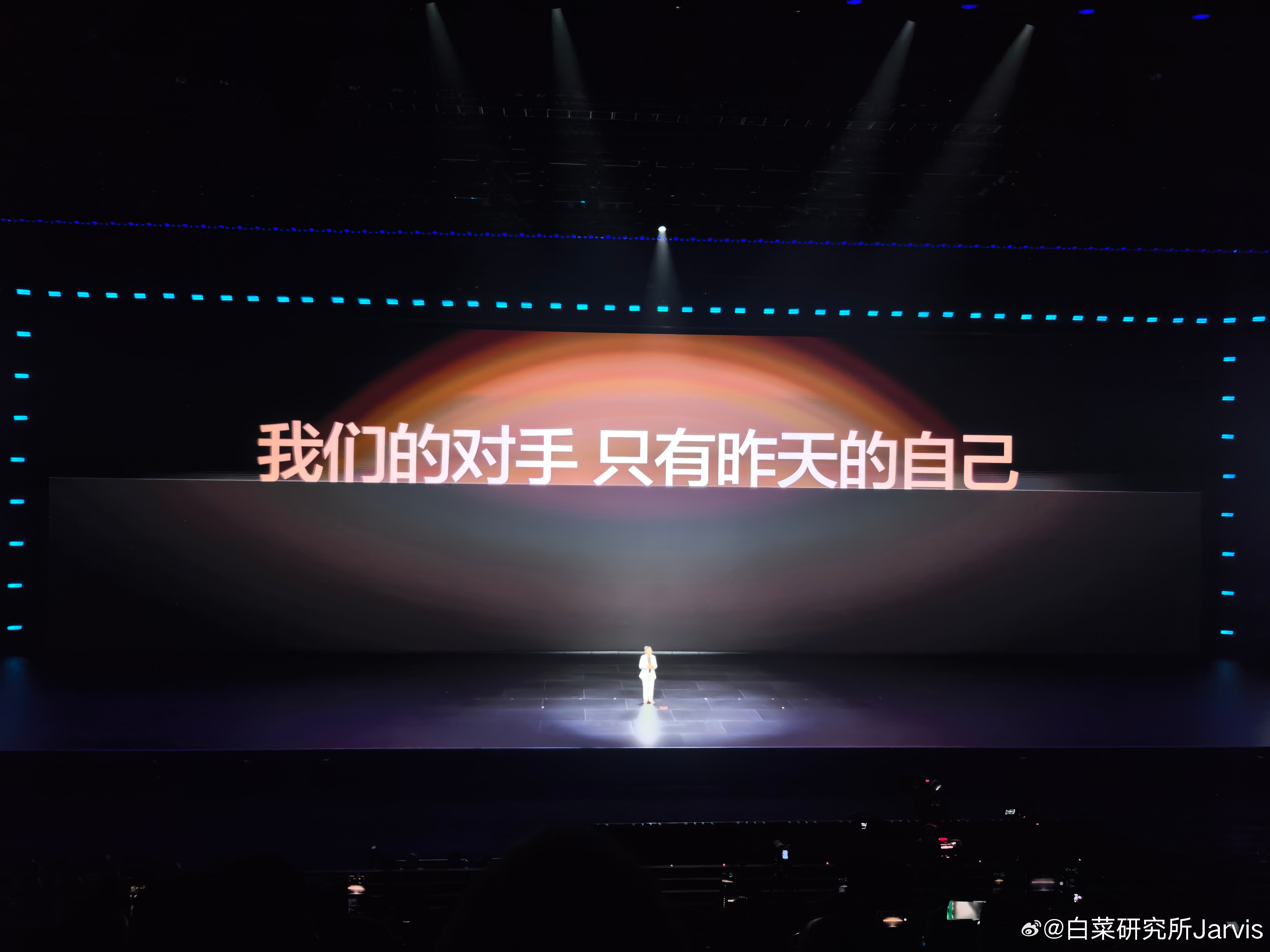 今晚信息含量太高了，轮番冲击下来已经有点迷糊了。这次都听懂了，非常强，逻辑完全是