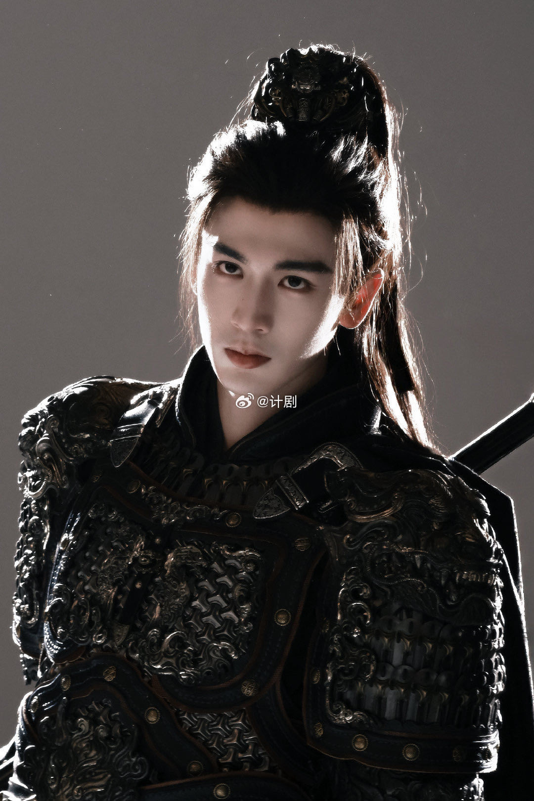 张凌赫飞升 一路深耕角色，打磨演技，从青涩到成熟，用亮眼实绩完成关键飞升，成为9