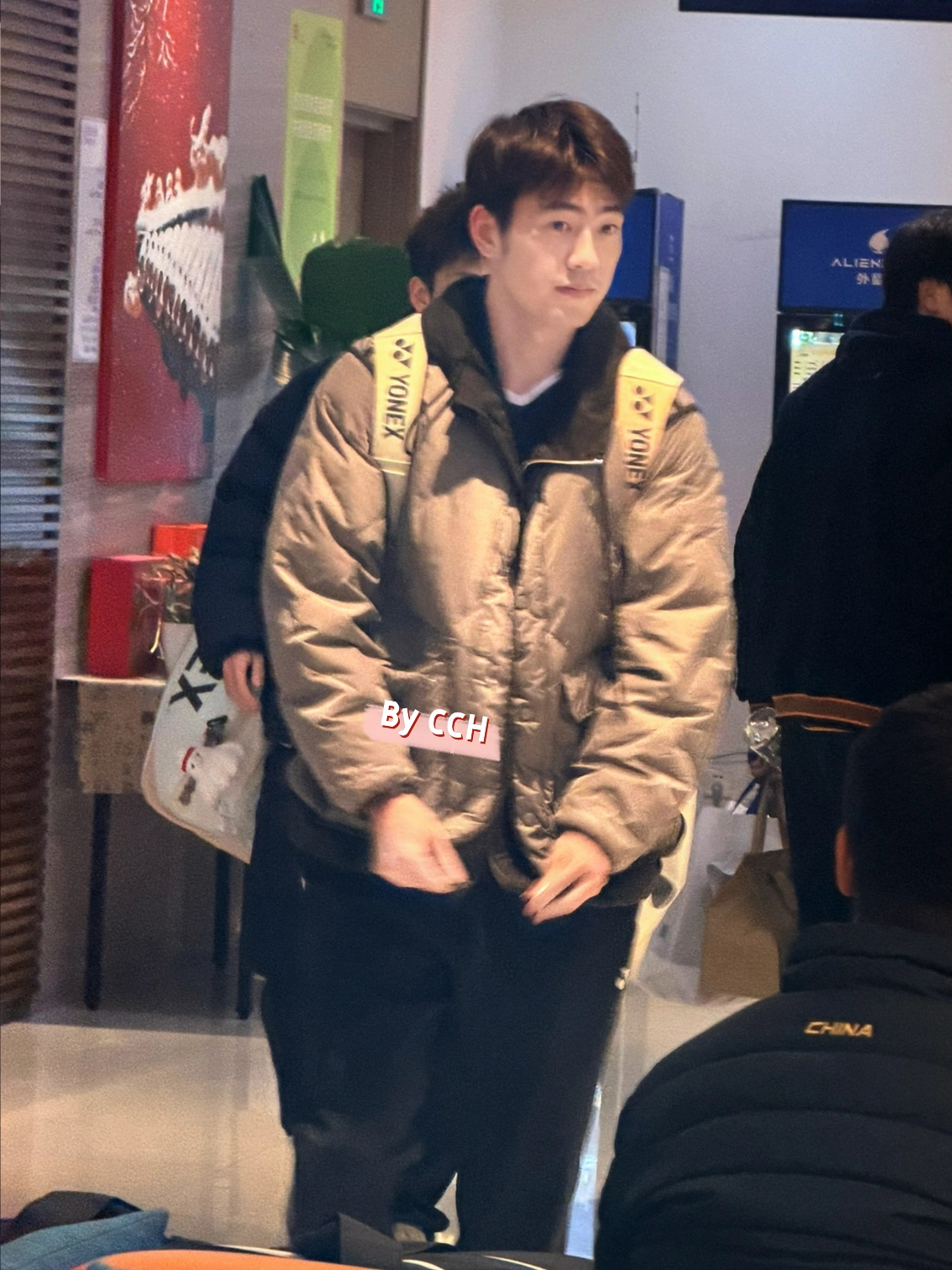 氛围感帅哥哥和风中凌乱小猪宝宝，我又说出那句why11why00