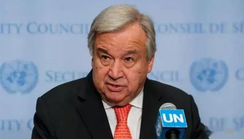 法国骚乱持续，古特雷斯抨击马克龙，关键时刻，三个疑点浮出水面

来源:海峡快讯
