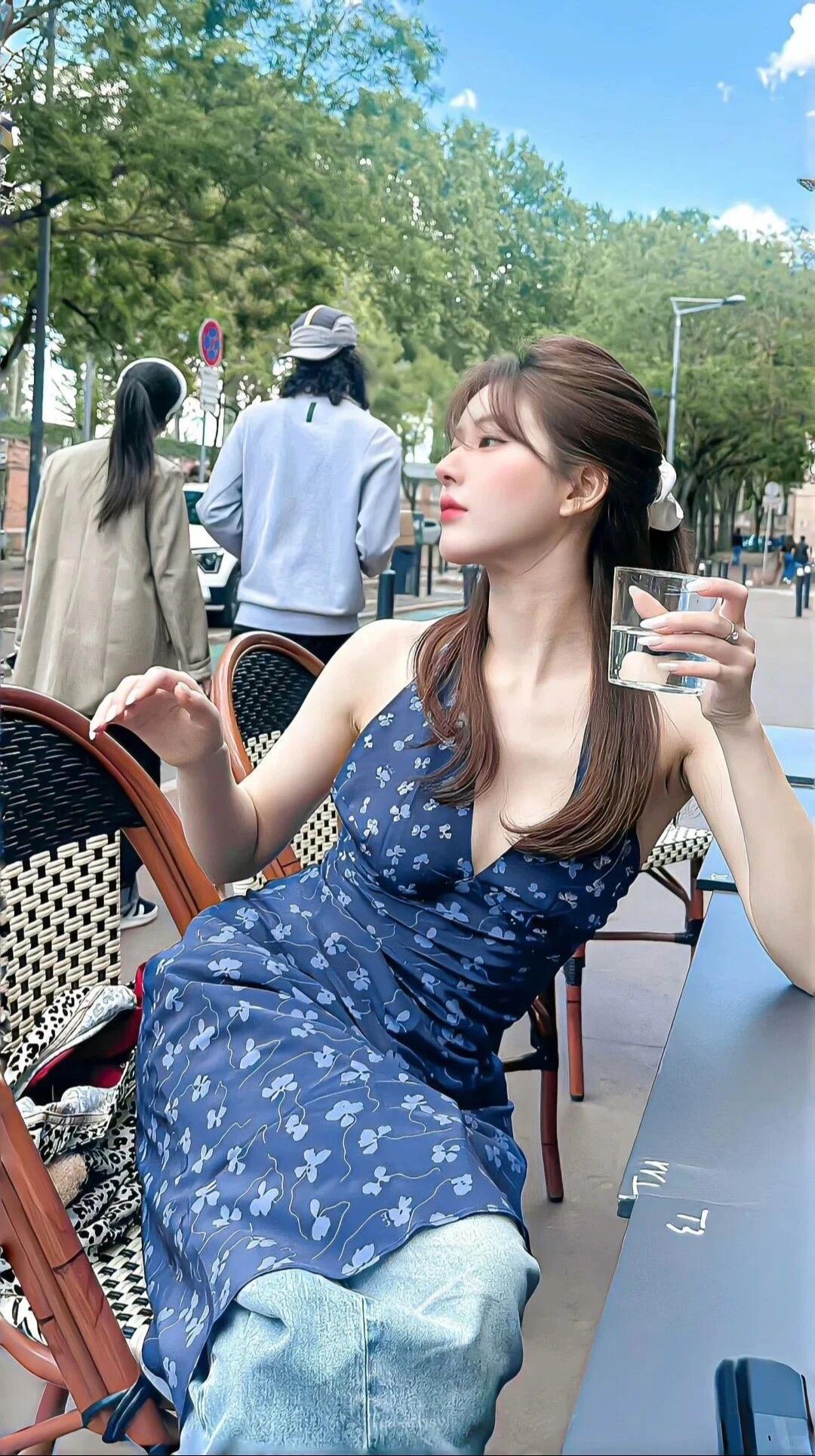 赵露思 松弛感穿搭