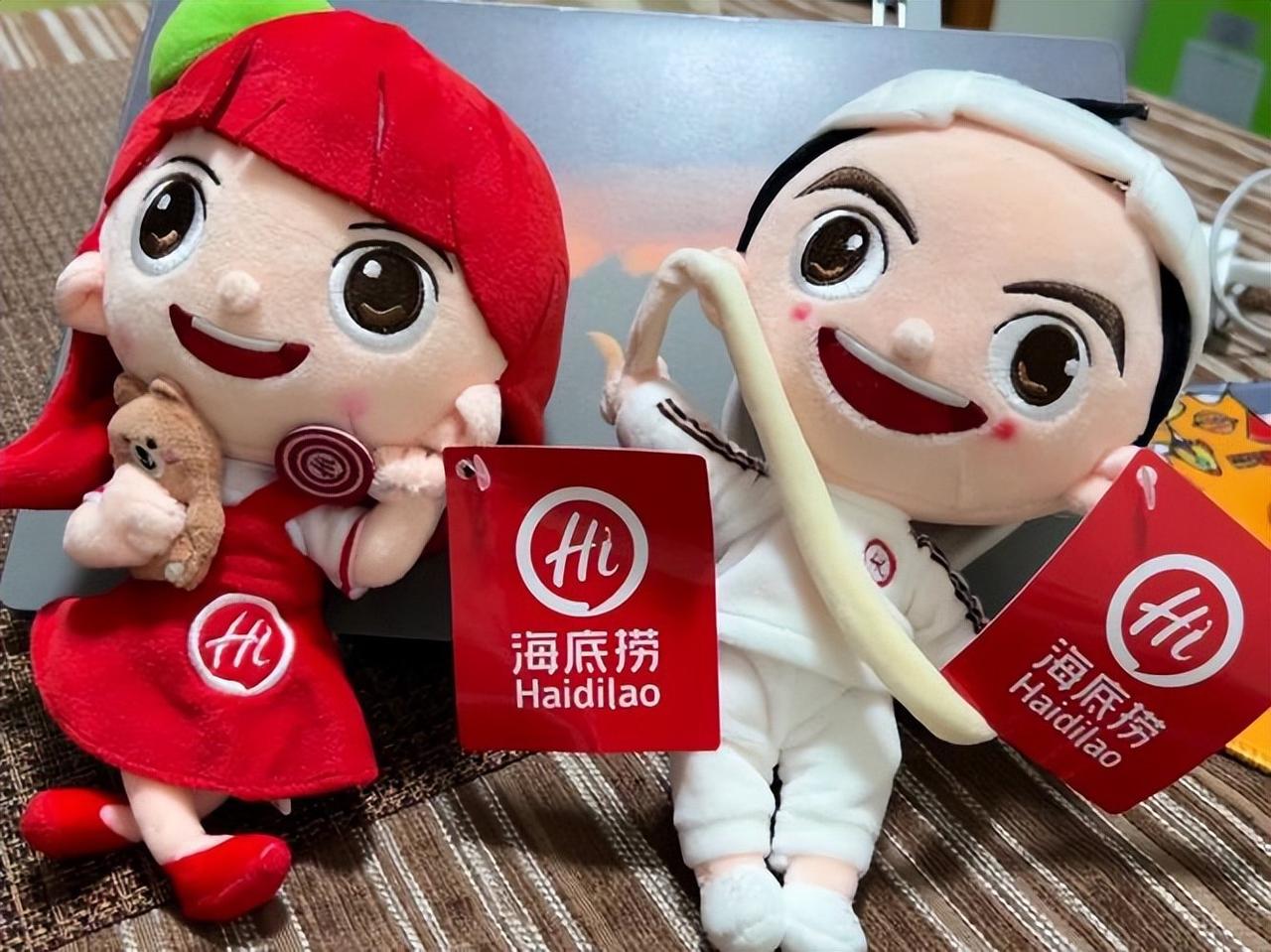 【海底捞称乱象产生根源在董事会】
对于一家公司而言，一切乱象的源头，本就是上层建