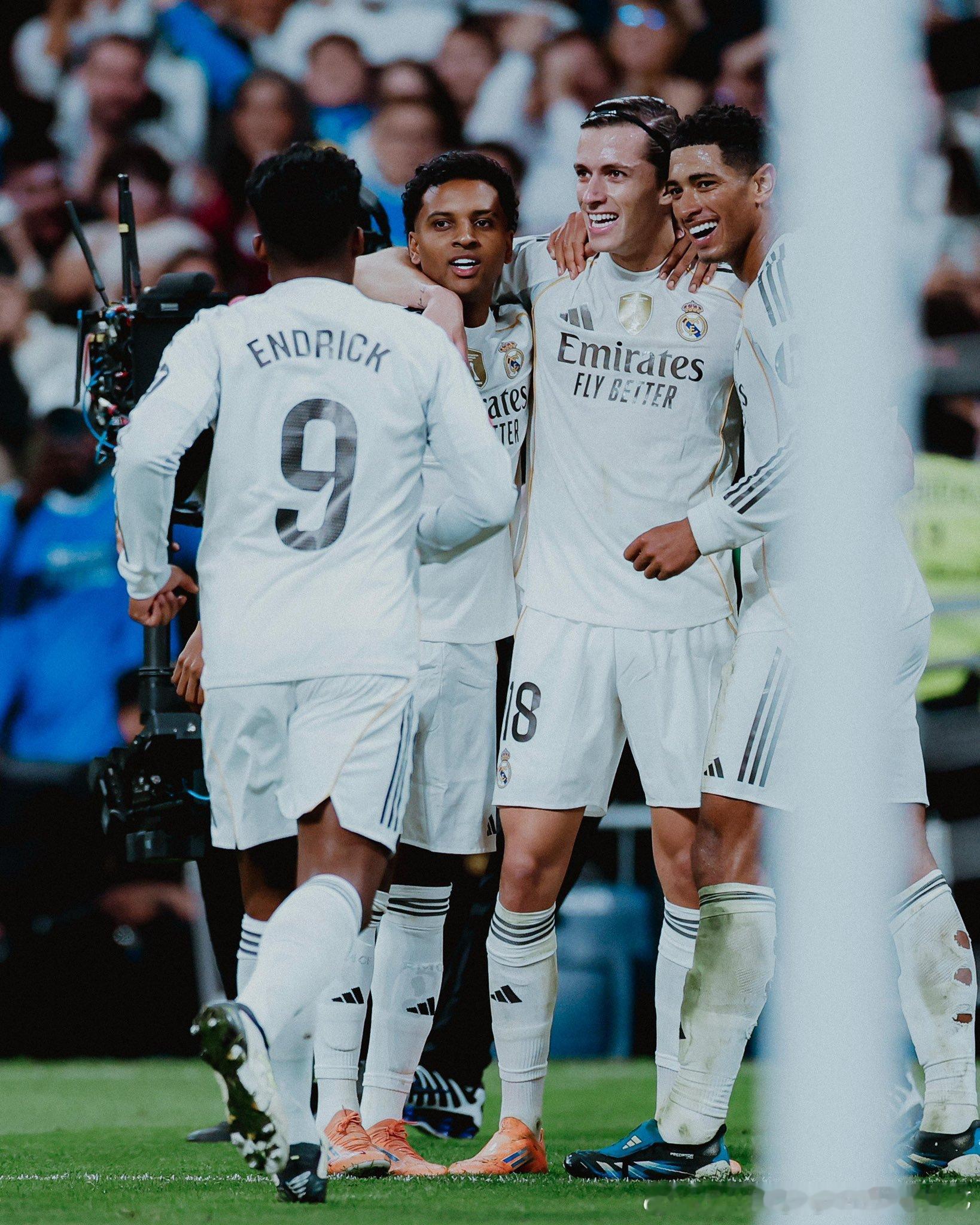 Equipo!!! 🤍团队！皇马4比0瓦伦西亚罗德里戈 ​​​