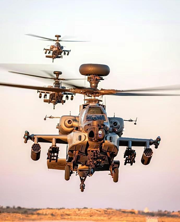 AH-64“阿帕奇”重型武装直升机