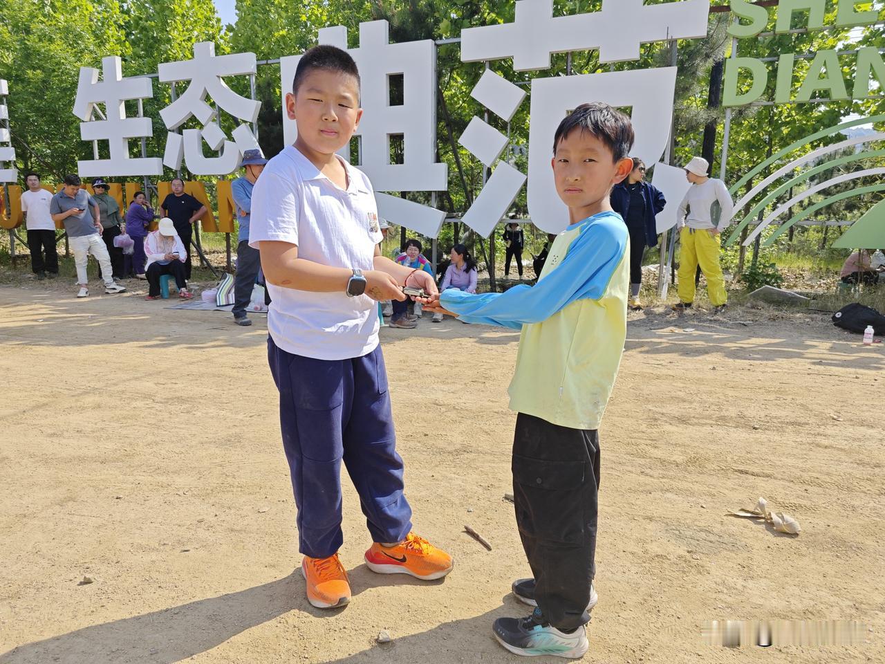 自古英雄出少年，少年就来自东营小驴友。
东营户外圈断档了20岁的东营驴友，基本上