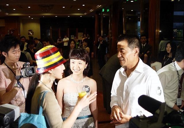 1998年，41岁的刘威追求18岁的杨若兮，两人恋爱9年后，杨若兮突然联系不到刘