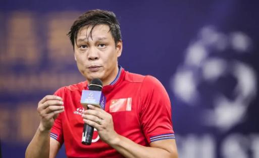 范志毅说：跳水的全红婵、乒乓球的孙颖莎与王楚钦，这些优秀的选手，首先他是捍卫他们