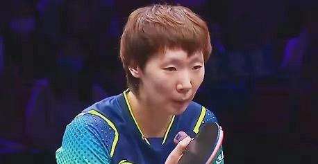 [浮云]在最近的乒乓球亚锦赛上，国乒女队的表现引发了不小的争议。乒乓球作为我国的