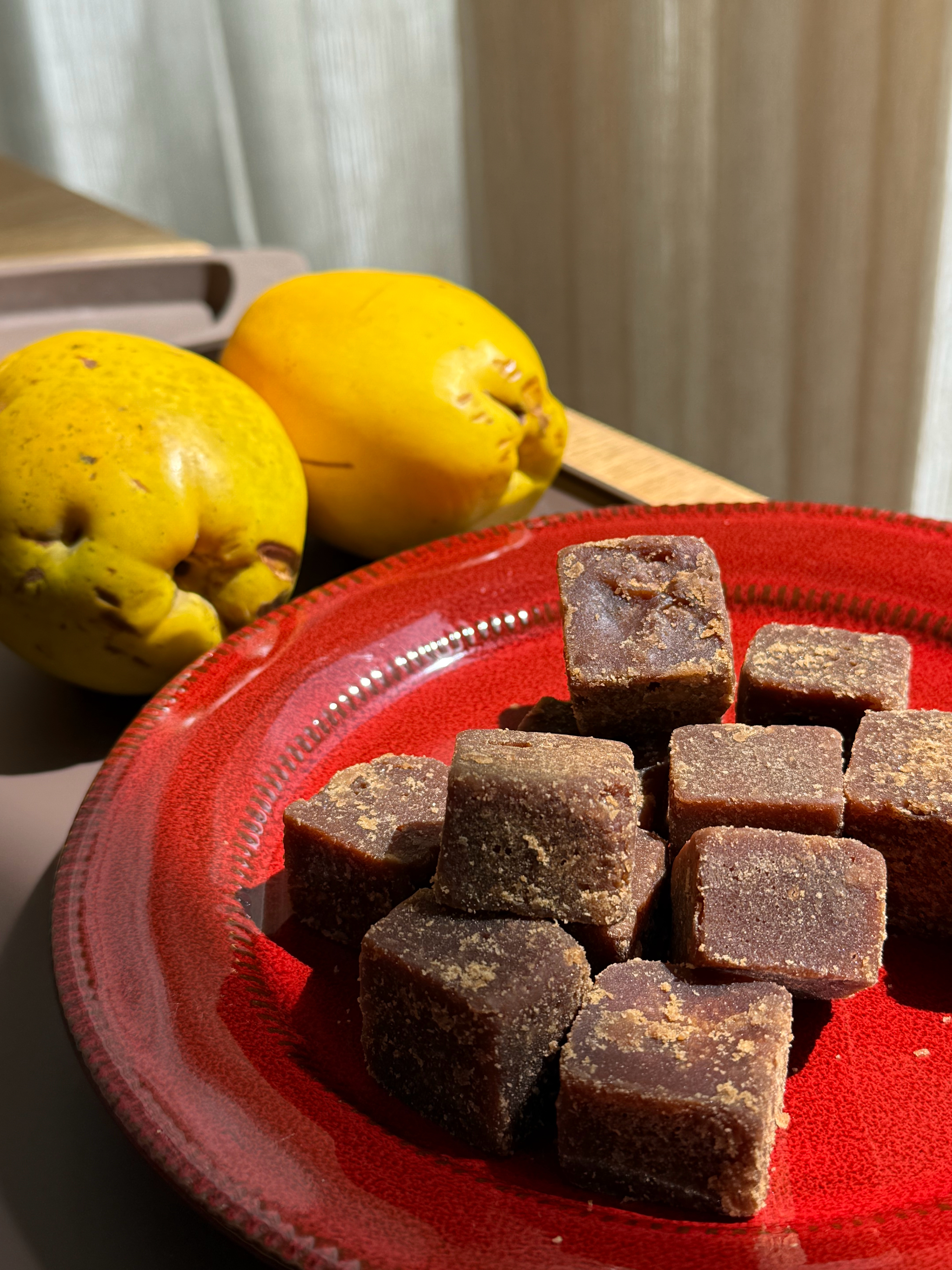 酸木瓜多了加红糖，红糖多了加酸木瓜酸甜主体性由自己掌控果肉皱缩加果肉，无穷叠加，