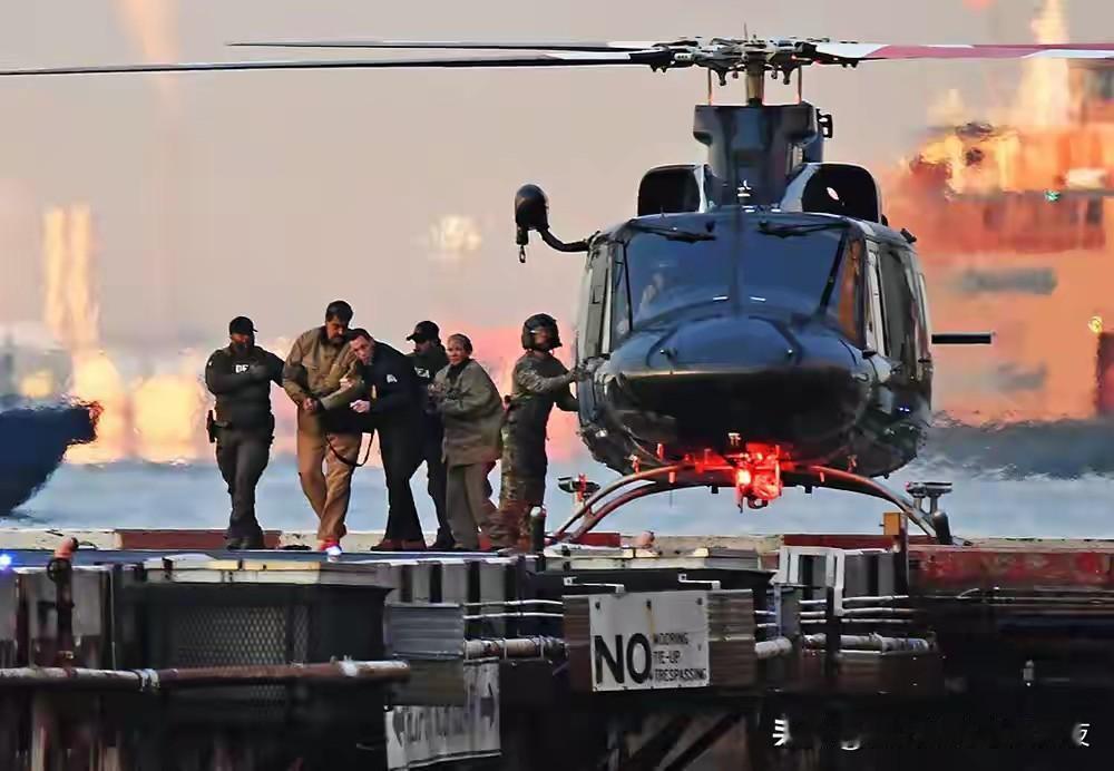 马杜罗庭审纪实：“我无罪”、“我是战俘”，创可贴与被夺走的钢笔