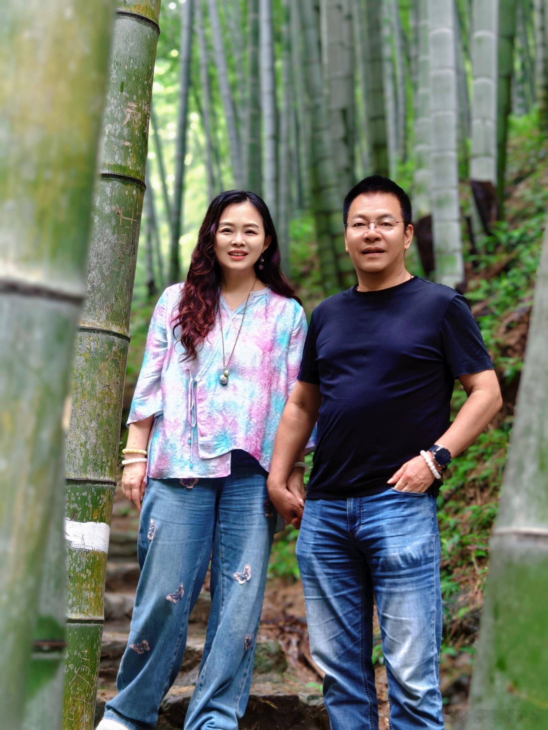 人这一生，自由和快乐应该永远被置顶。愿我们都拥有，感知细碎幸福的能力。 广州·珠