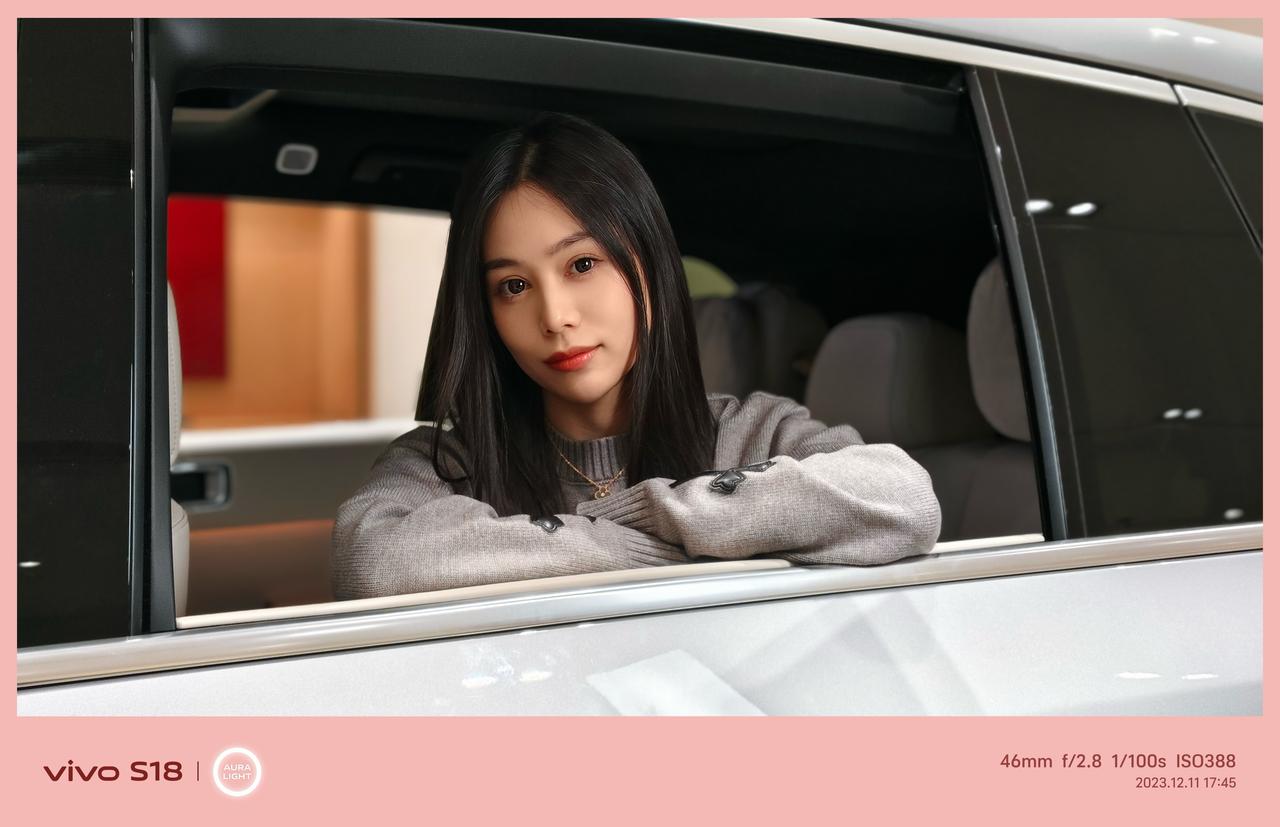 用vivo S18给理想汽车的小姐姐拍了一组非常漂亮的照片，大家可以看看这个多巴