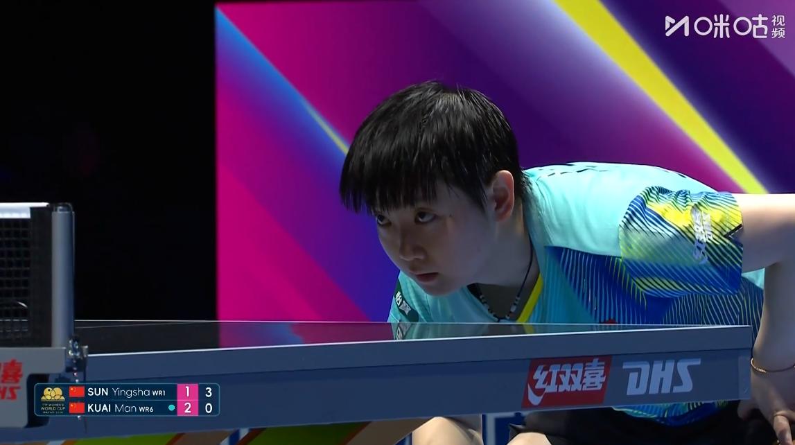 坏了，莎莎被打的有点急眼了，
第三局，10:8必赢的球被蒯曼连追4分，
最终12