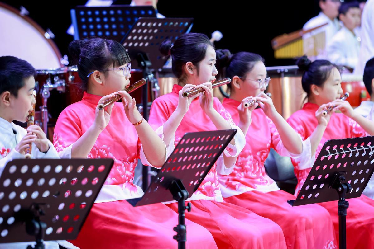 2026年1月1日，“嗨唱大兴，乐在银泰”新年音乐嘉年华在大兴上德银泰城启幕，活