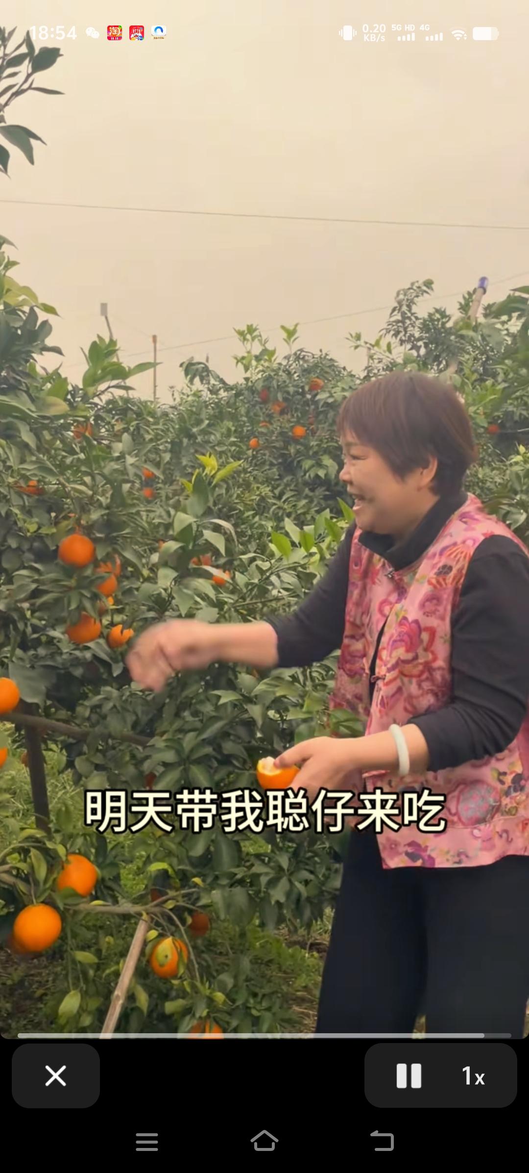 叶锐聪妈妈来到了四川南充叶锐聪所在的学校。今天课程排得满满当当，叶锐聪没时间陪伴