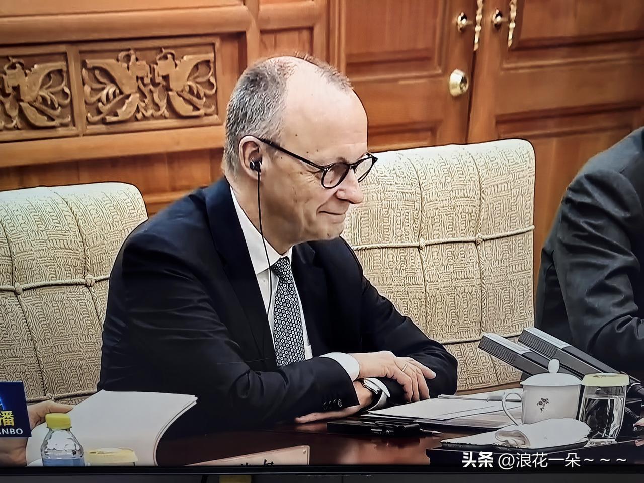 哇塞，开心的嘞！
刚刚看了新闻联播,德国总理默茨首先祝我们马年春节快乐，之后我看