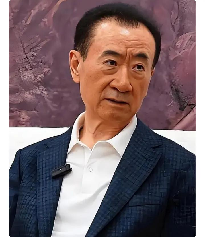 别再骂王健林没捐款了！71岁的他，早把体面摔在还债路上
 
谁能想到啊！以前汶川