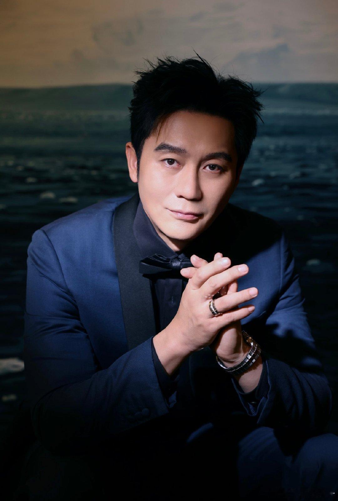李晨被李小冉追着电李晨是来好六充电来的你好星期六李晨这期好六也太好笑了，全程被李