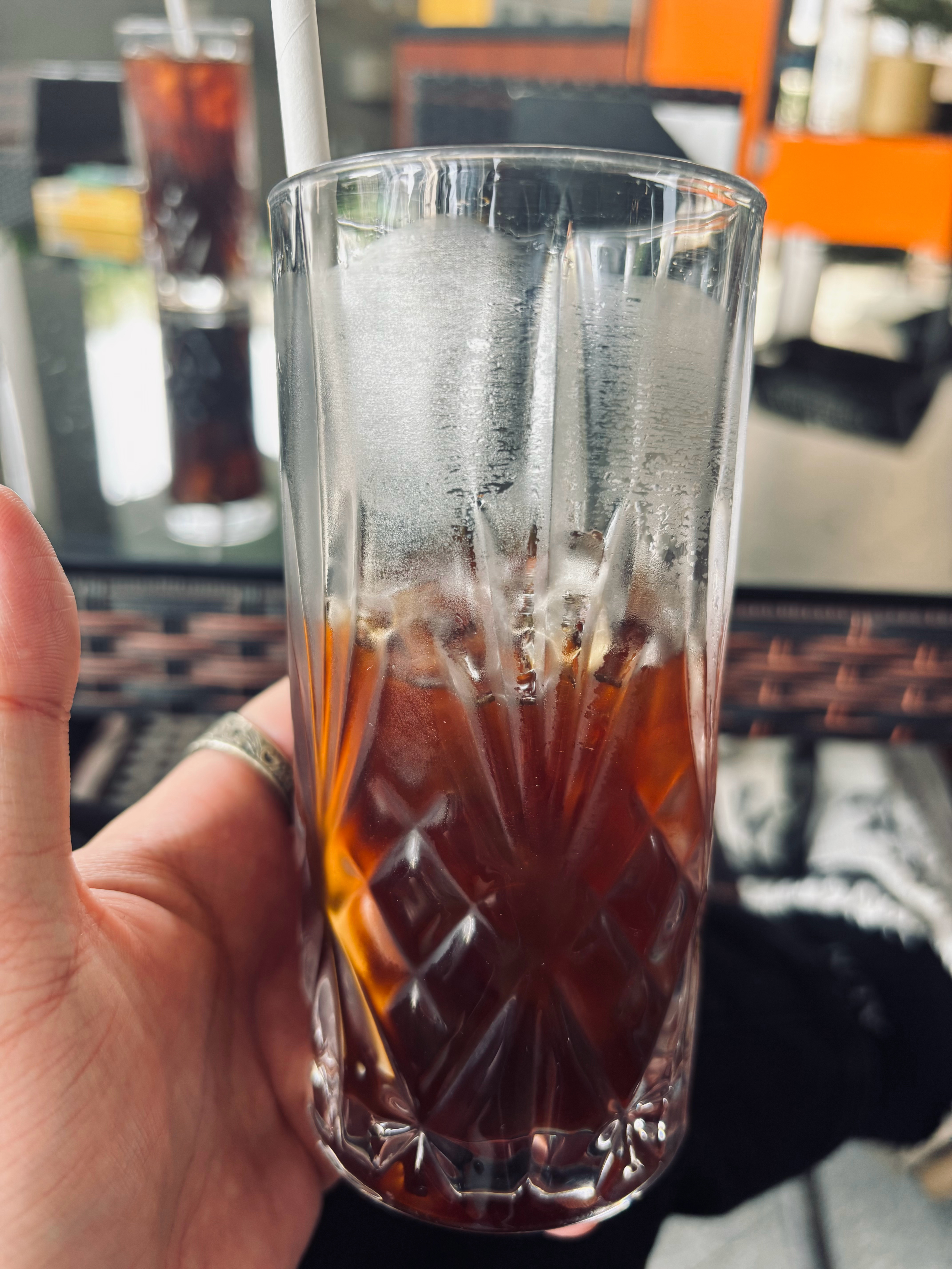 58一杯的冰美式，我一口20，宰自己弟弟的感觉真好 