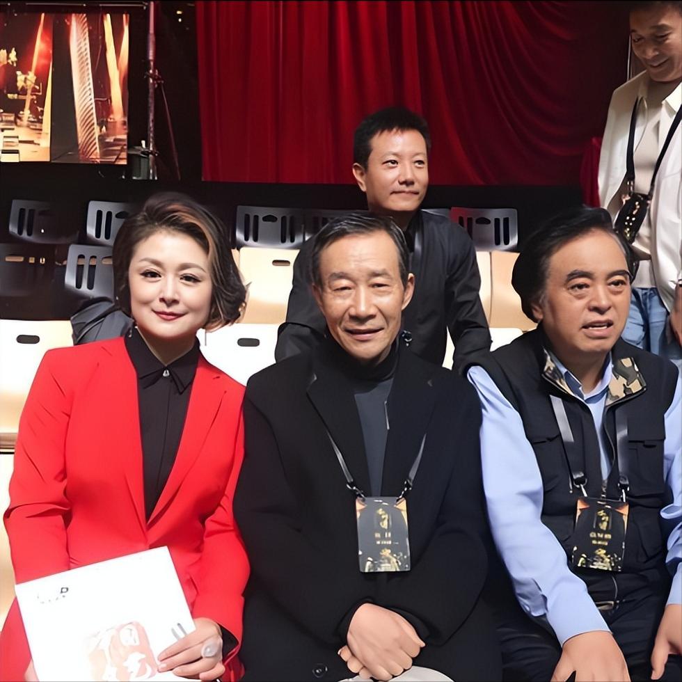 [太阳]一次，李雪健在接受采访时，突然提及曾合作过的演员于和伟，他直言“这人骨子