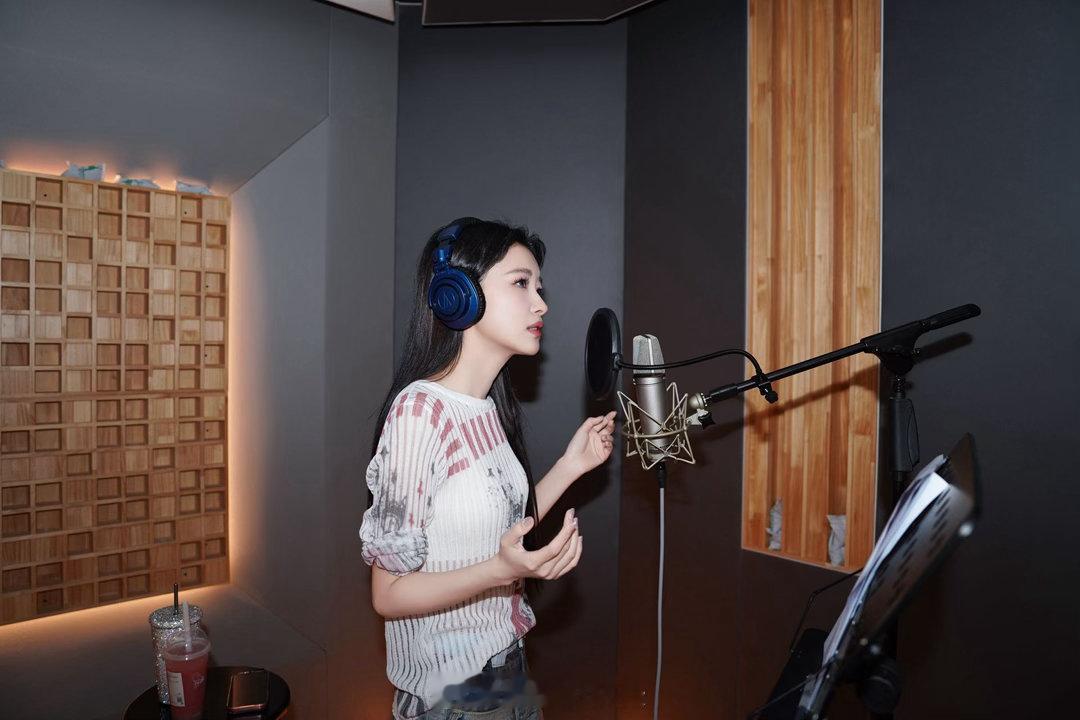 孙怡录音室版遗憾 被孙怡的温柔戳到了。队长之路或许有遗憾，但她用一首《遗憾》把所