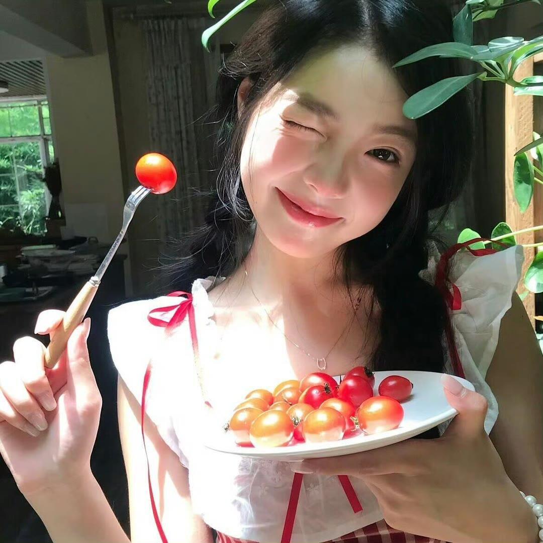 明媚少女无水印头像[超话] ​​​