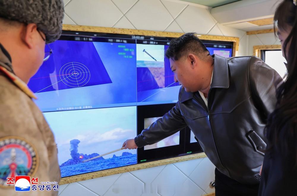 金正恩同志对重要试验结果表示满意。他说：在提高战略遏制效果性方面，今天的试验具有