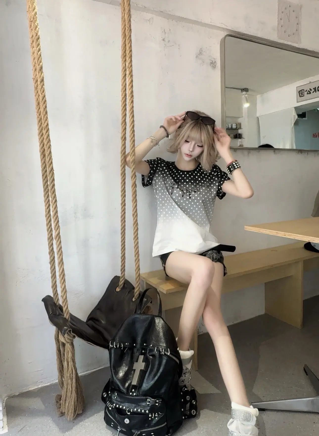 此人发布了几张照片