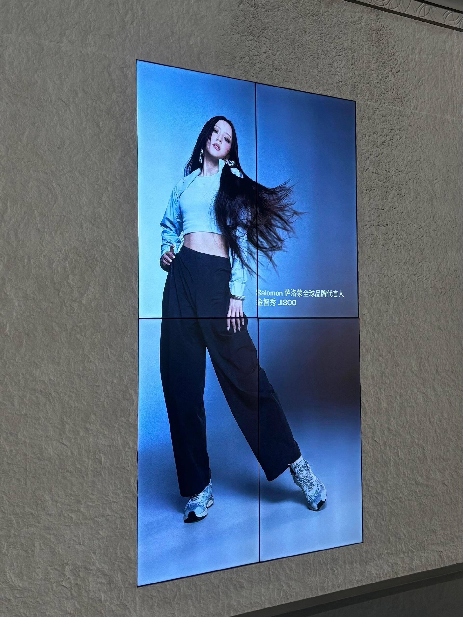 kimjisoo    大家有去线下店打卡吗📍佛山王府井Salomon全球品牌