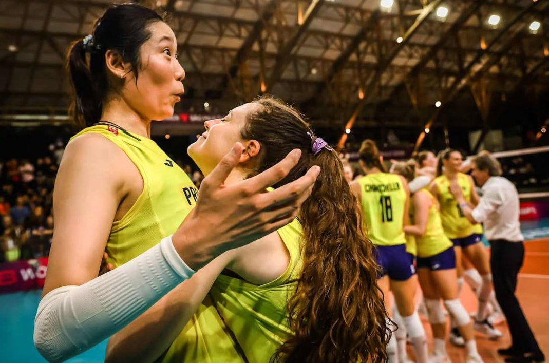 好好休息，明天凌晨又是一场硬仗！朱婷