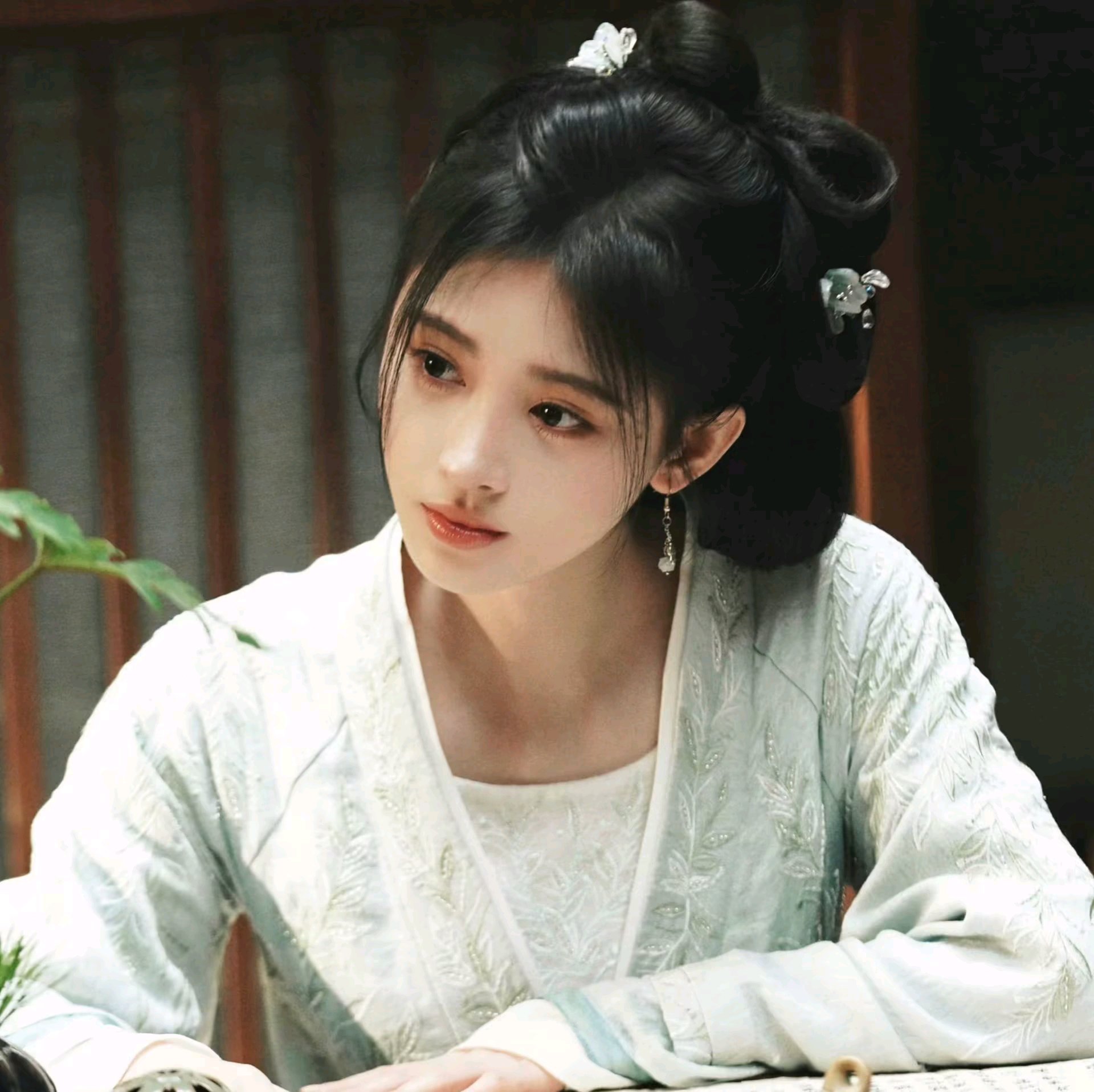 鞠婧祎苏绿夏jjy鞠婧祎万花世界你幸福的话，杳无音讯也没关系。​ ​​​