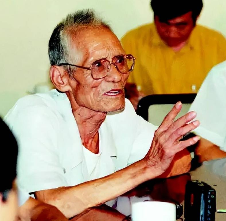 1993年，“狼牙山五壮士”幸存者葛振林意外得知，中央军委发给他的金质勋章竟然被