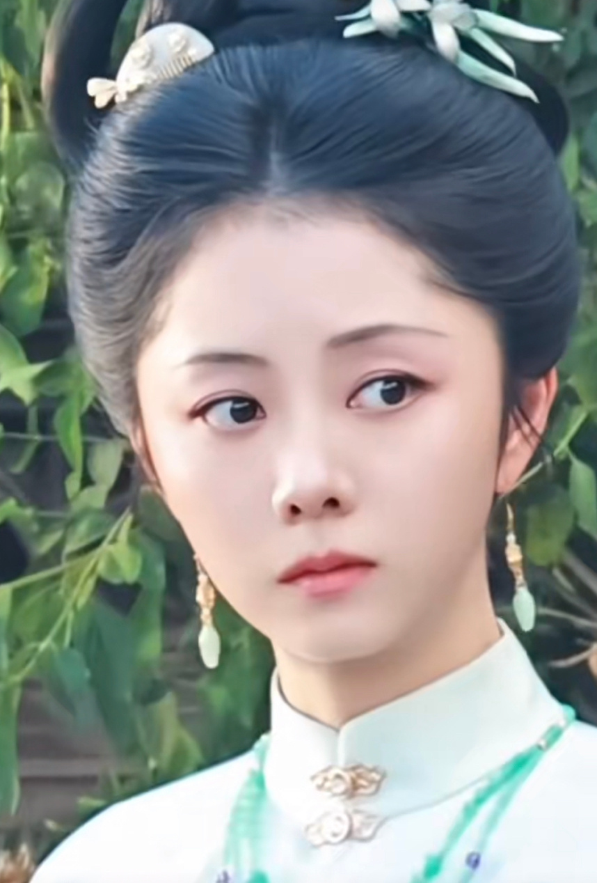 谭松韵《兰香如故》许兰香今日路透，温婉清丽端庄大气！！[羞嗒嗒] ​​​