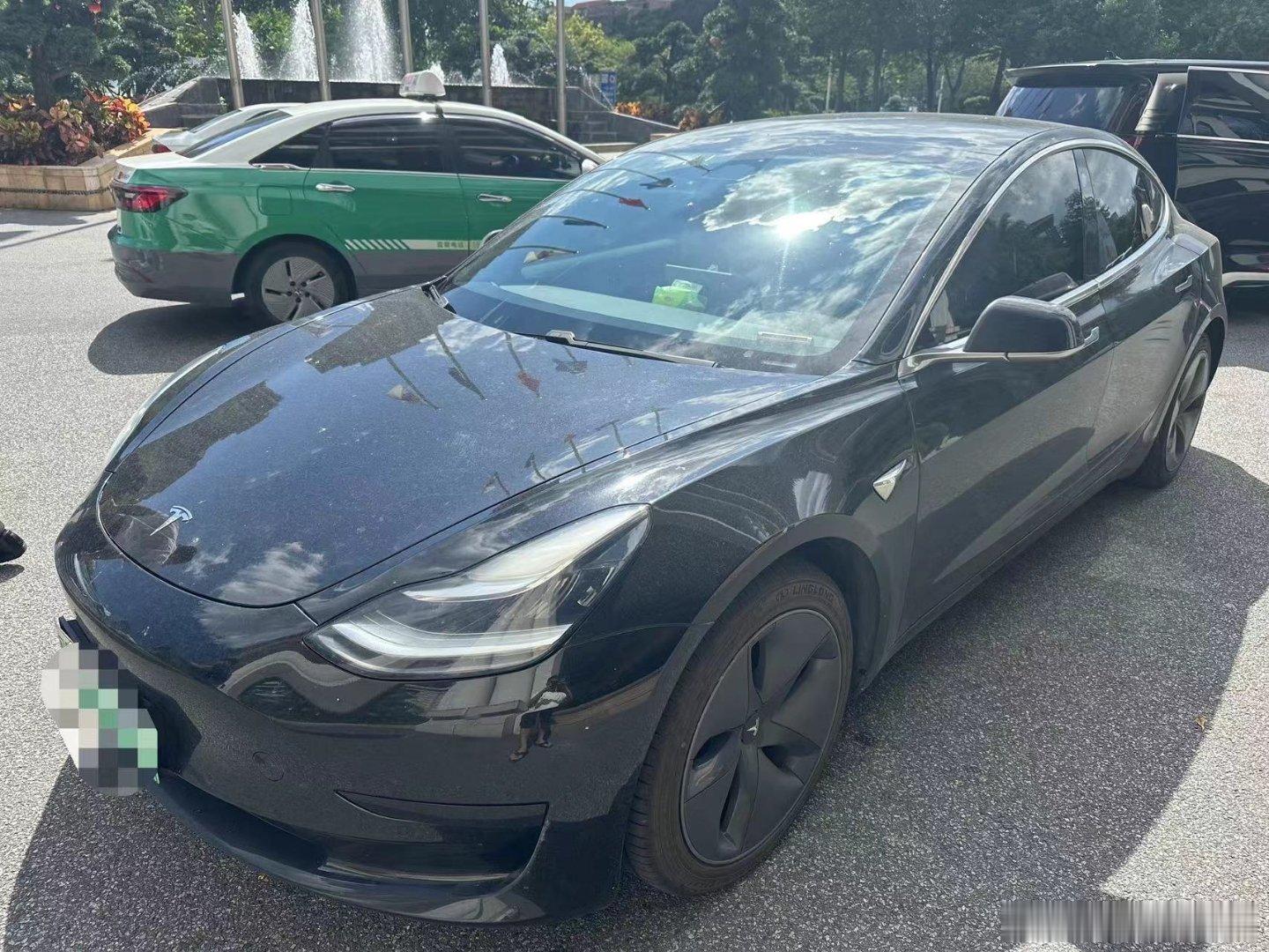 #于恒二手车库[超话]##于恒的收车日常# 这台20年的特斯拉Model3只要9