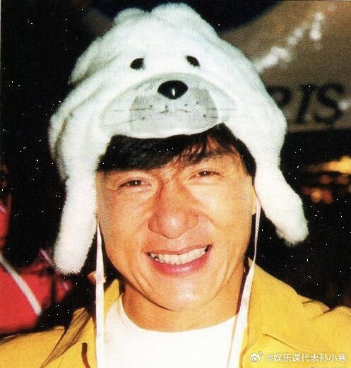 原来给成龙写信真的会被回复成龙给10年剧粉写信了给成龙写信真的能收到暖心回信✨ 