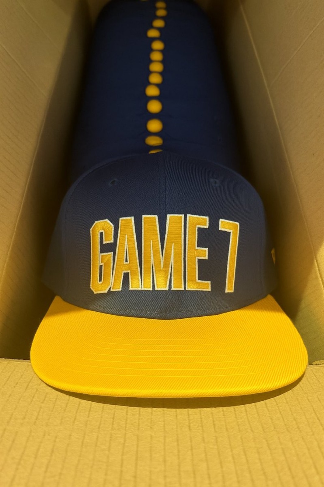 GAME 7 品牌已经为周日的步行者队制作了帽子🤯🤯🤯 ​​​