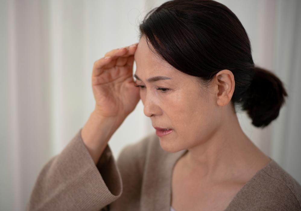 女人进入更年期，会遇到四个疾病坎，学会保养，平安度过脆弱期


当女人走进更年期