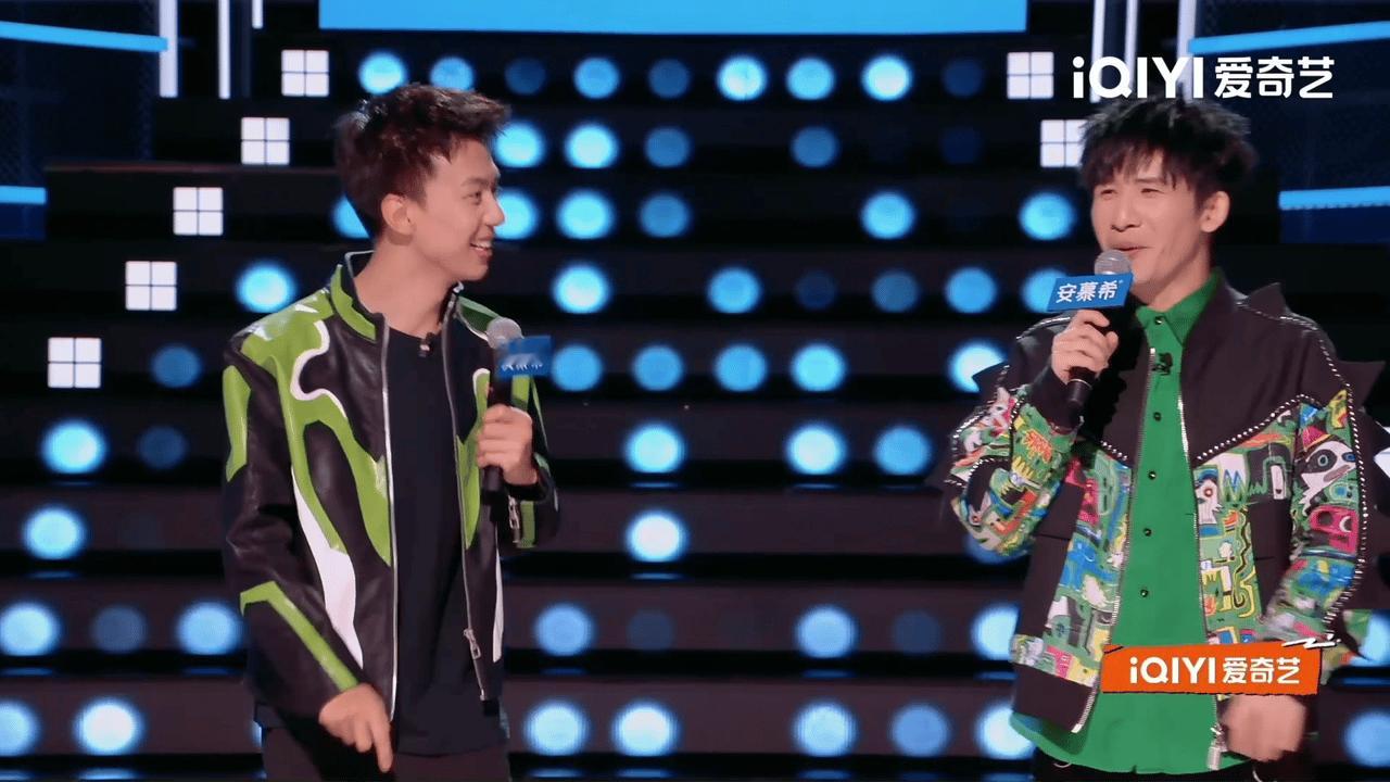 大张伟只擅长做个大帅哥 听大张伟说话永远猜不到下一句。本来以为他要分析自己音乐路