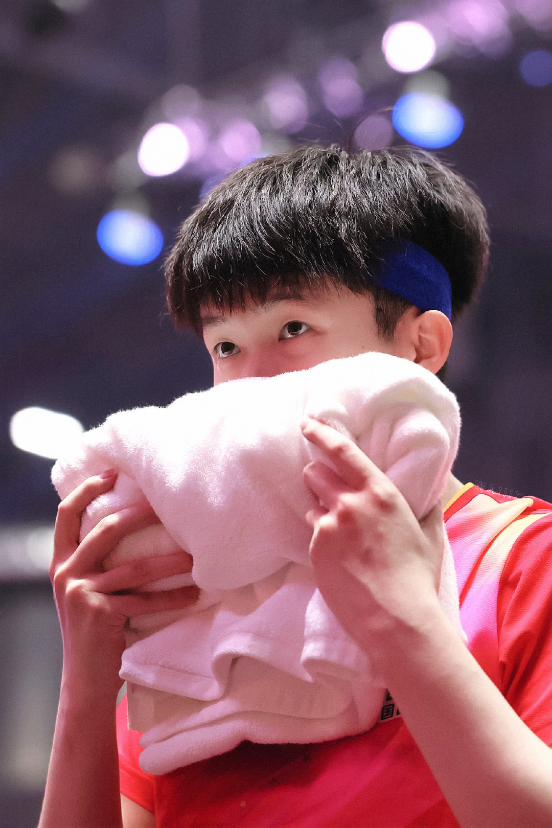 耶一直都很好，快乐做自己！[太开心]​​​