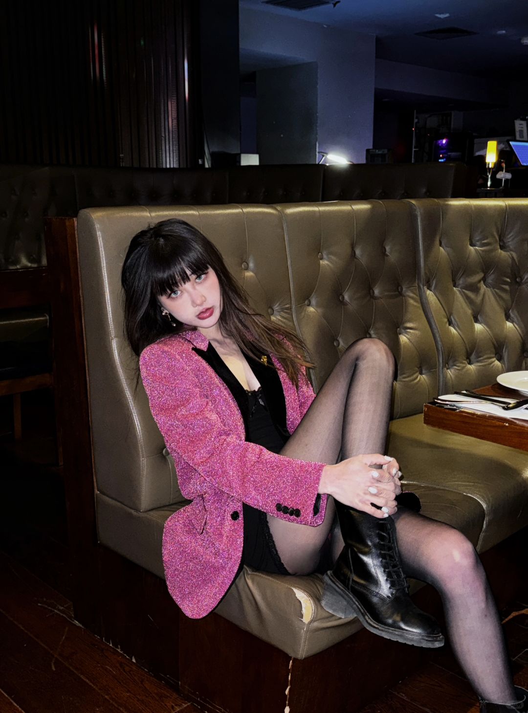 喜欢坏女人是吧 那我本色出演