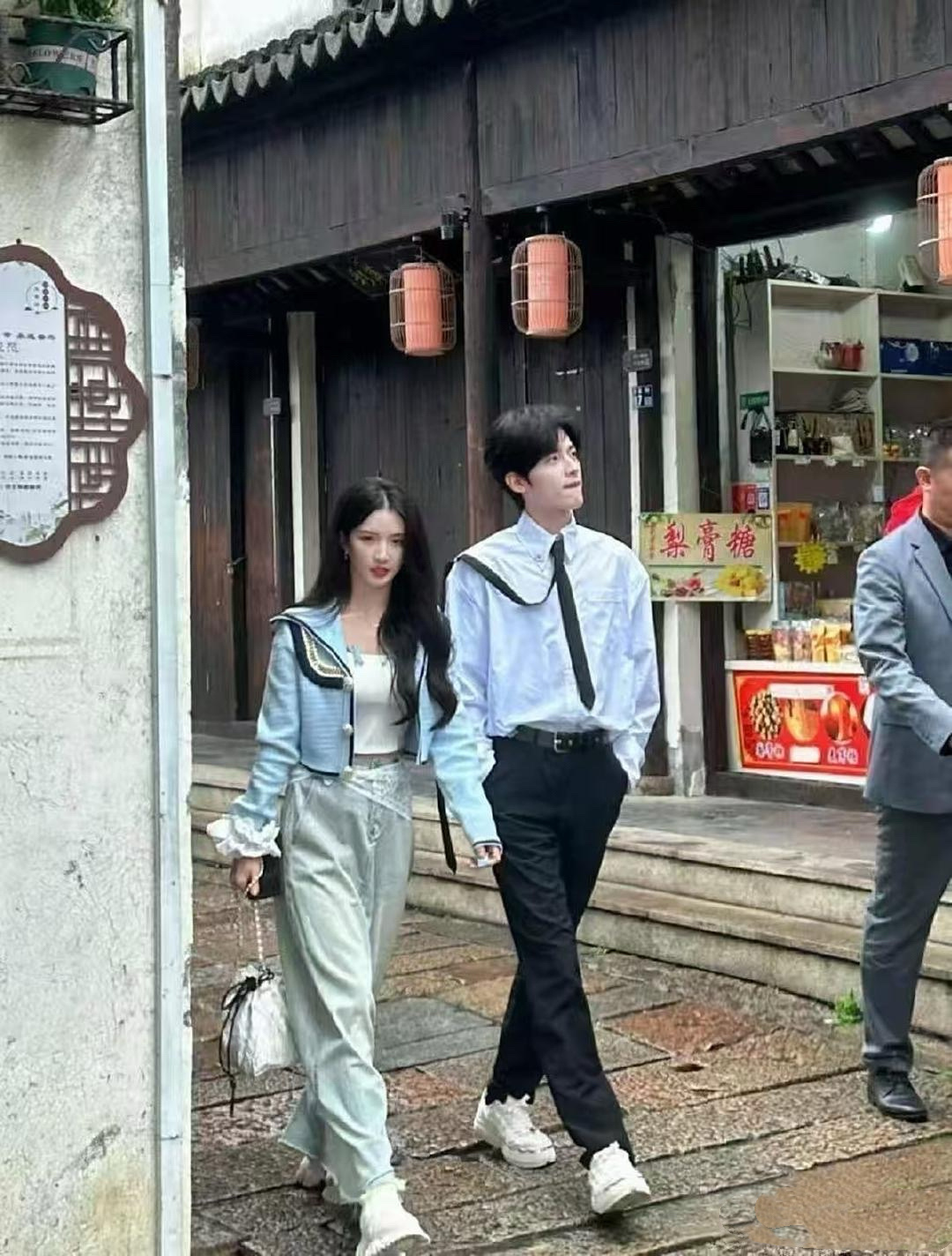 《难哄》还是拍早了，这才是我理想中温以凡和桑延的样子，太贴合我心中所想了 