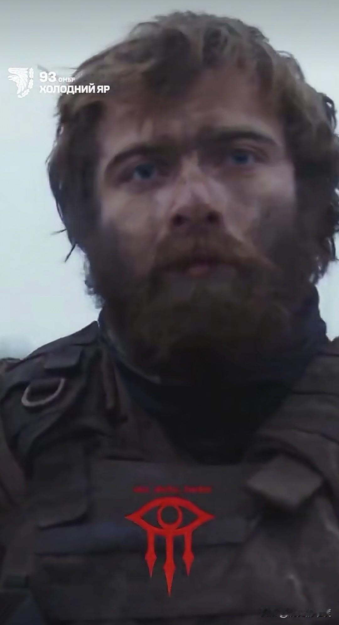 不论在任何时候，保家卫国的战士都值得敬佩尊重，这是不屈的脊梁，是他们撑起了乌克兰