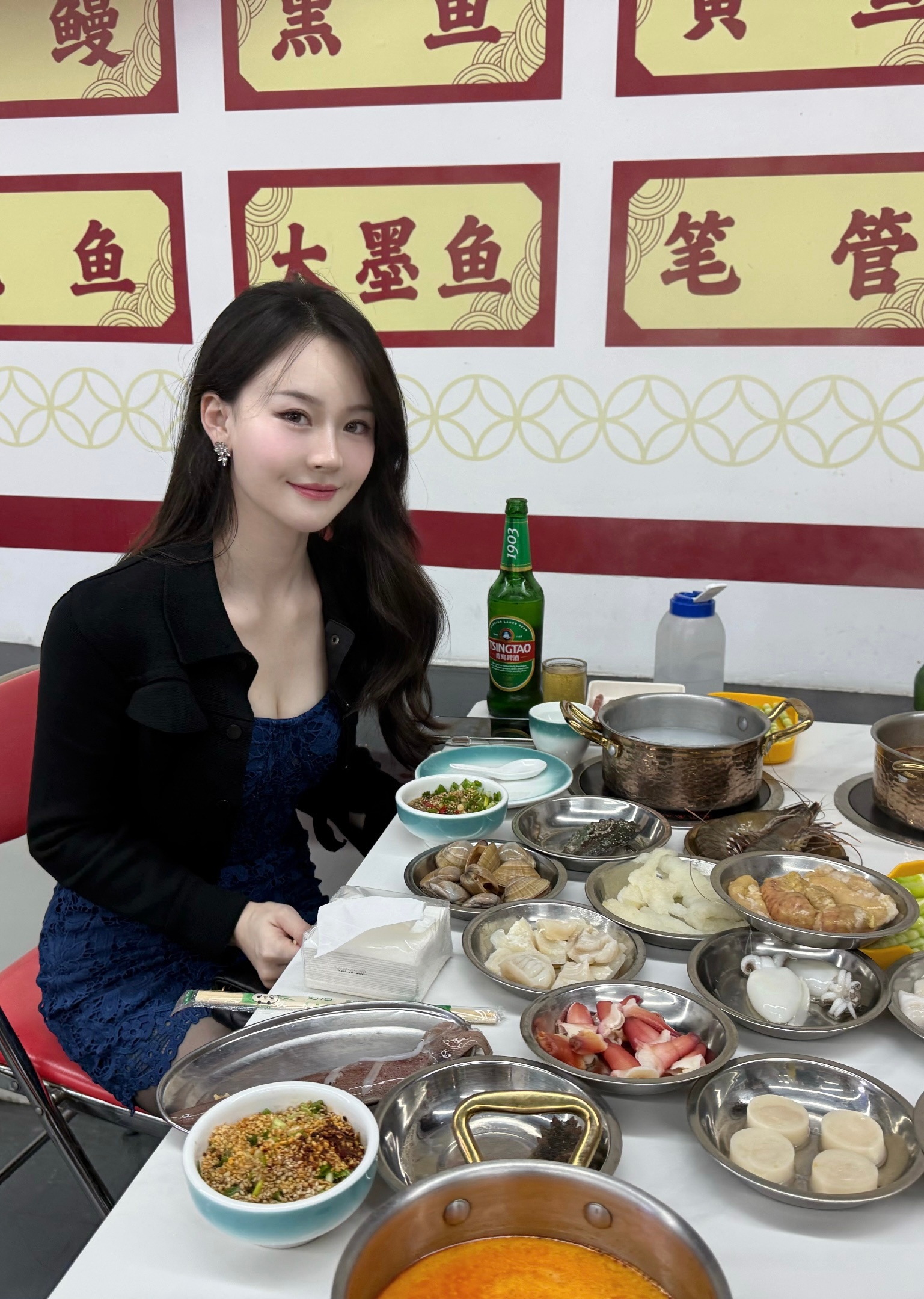 我的酒量是两杯威士忌或者被喜欢的人叫到自己的名字 ​​​