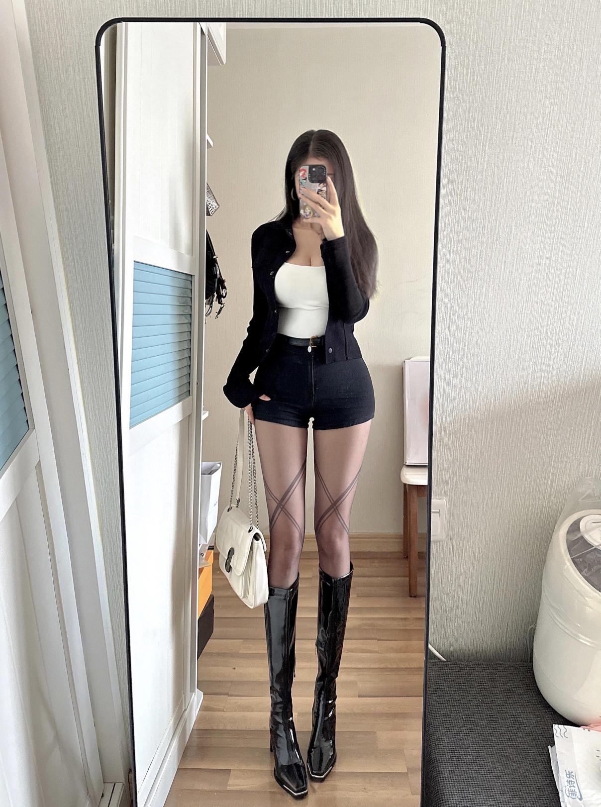 我的今日状态：😁轻松愉快
我这里的天气：☀️晴天