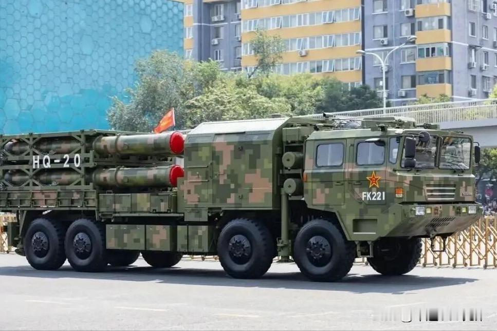 一坑四弹落地即质变！红旗20批量上052D，三千枚中距弹补齐海军防空短板

一坑