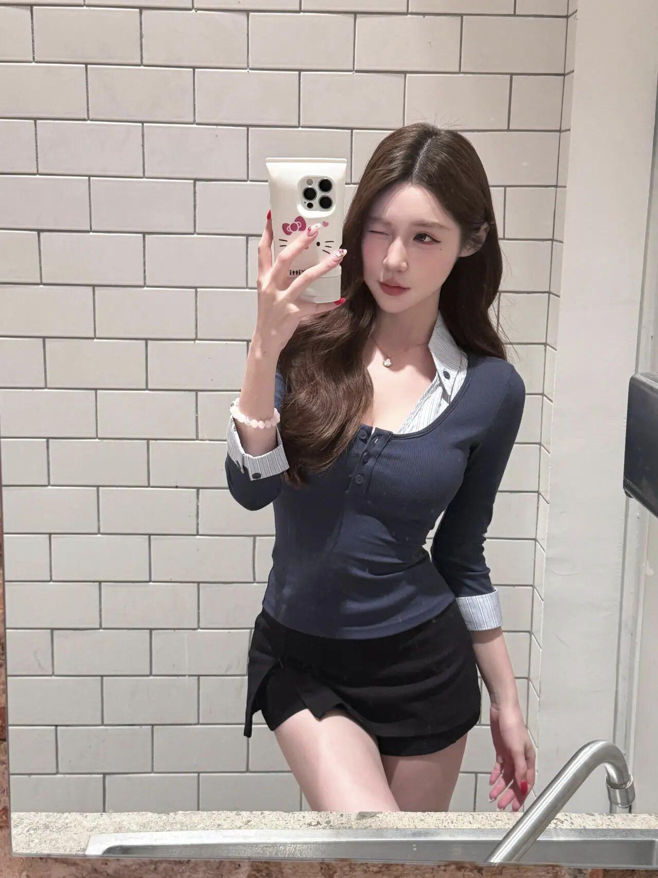 元气少女自拍，清新可爱，手机壳萌趣十足！😊📸💖