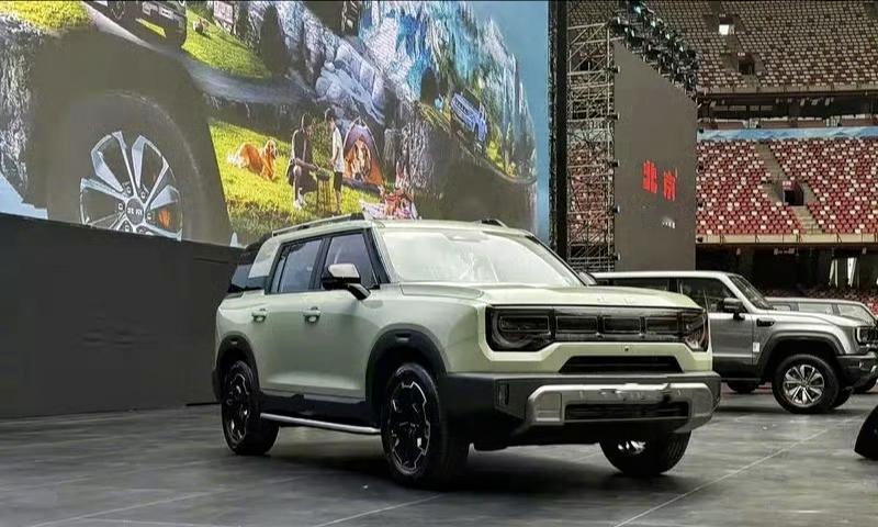 【全新北京BJ30正式亮相 搭载1.5T混动系统】 3月21日，北京汽车春季发布