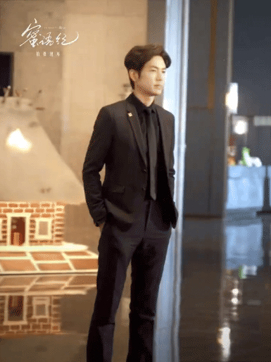 钟汉良法拉利天菜钟汉良内娱法拉利高奢款钟汉良内娱法拉利高奢款，法拉利老了也是法拉