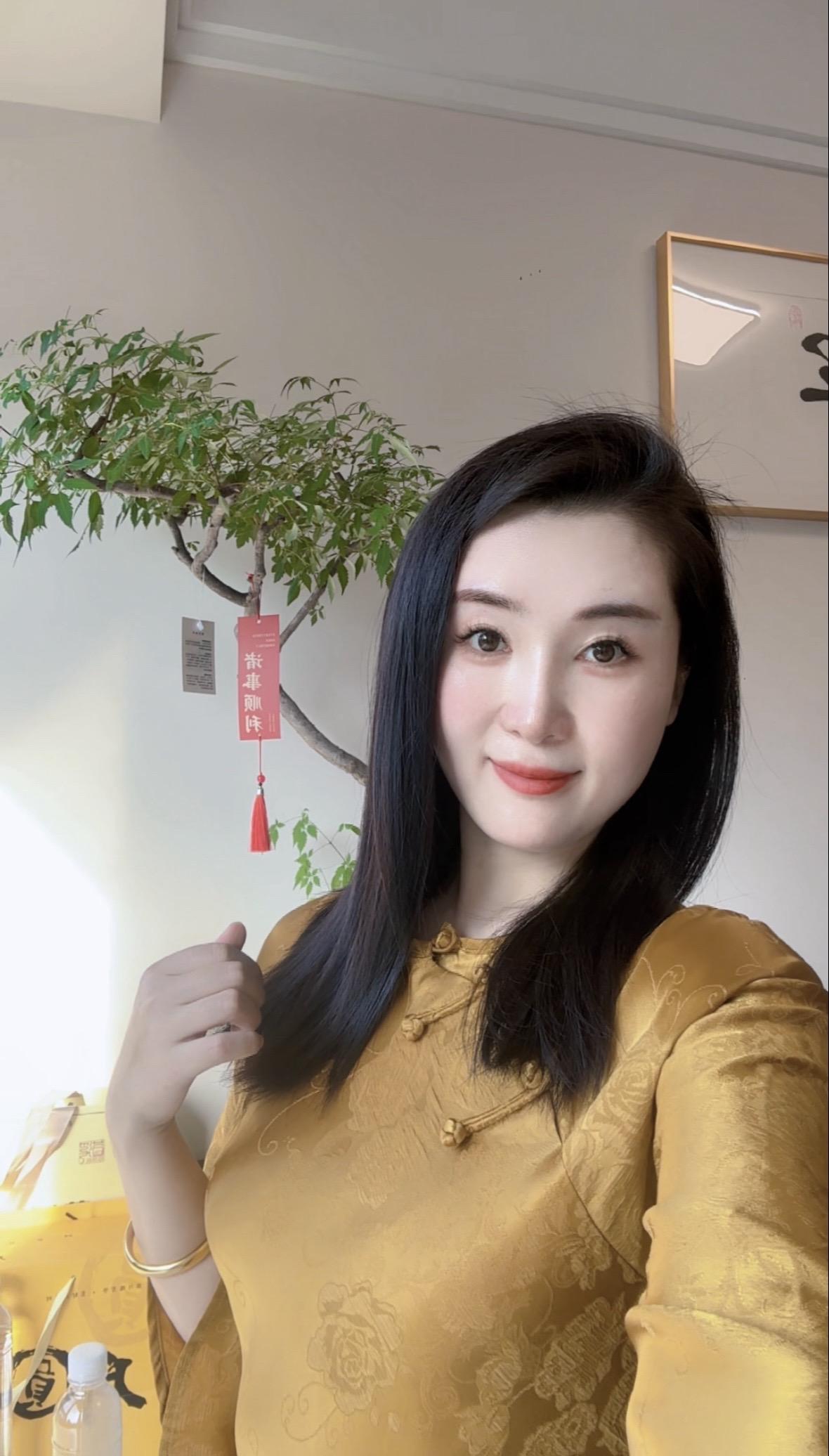 你喜欢的人藏着你的品味与情趣～不喜欢的人藏着你的原则和底线～